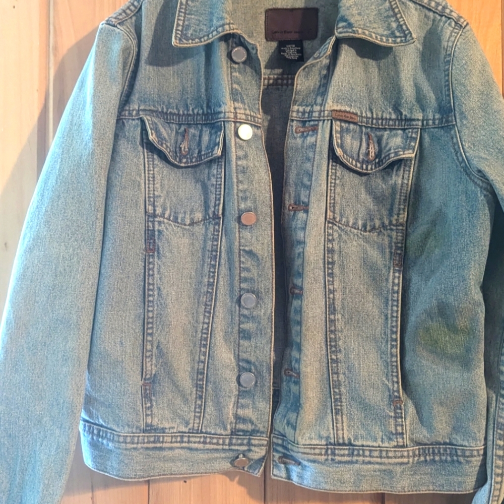 Women's denim jeans jacket